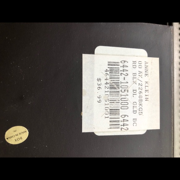 Watch - Picture 2 of 2